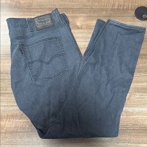 Levi—Men's blue Jeans—size w42xL32